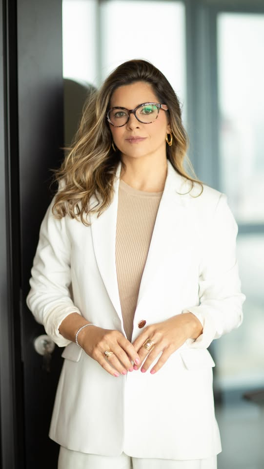 Dra. Ivone Dossena, advogada especialista em Direito Previdenciário